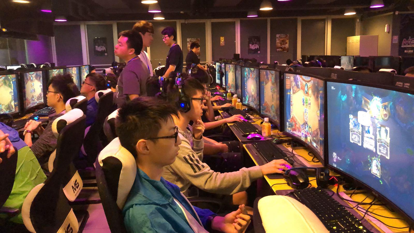 鲁加尼提到 鲁加尼提到